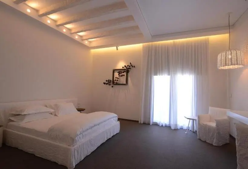 اتاق استاندارد با بالکن و چشم‌انداز دریا, Miramar Hotel Resort And Spa