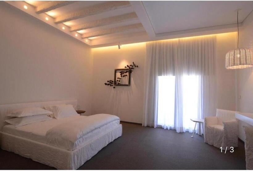 اتاق استاندارد با بالکن و چشم‌انداز دریا, Miramar Hotel Resort And Spa