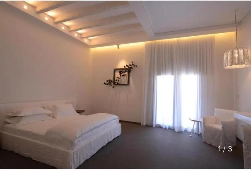 اتاق استاندارد با بالکن و چشم‌انداز دریا, Miramar Hotel Resort And Spa
