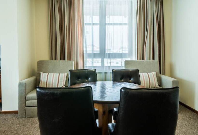 جناح جونيور, Platinum Hotel And Casino Bansko