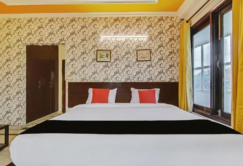 トリプルクラシックルーム, Super Capital O Tipsyy Near Aravali Biodiversity Park