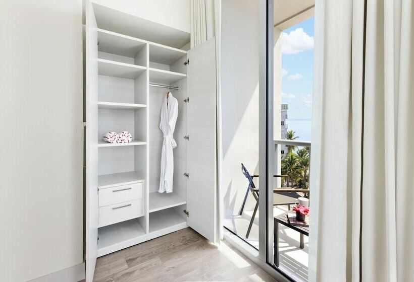 Люкс 2 Спальни, Costa Hollywood Beach Resort  An Allsuite