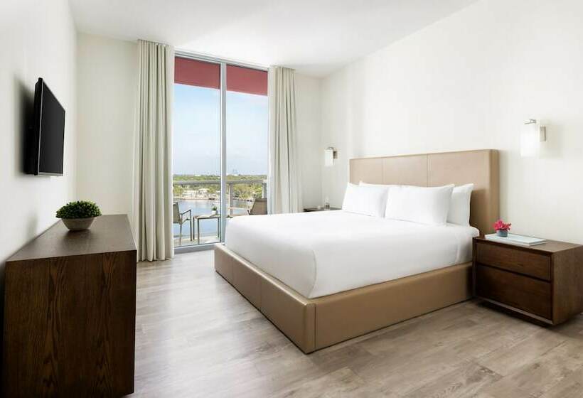 Люкс 3 Спальни, Costa Hollywood Beach Resort  An Allsuite