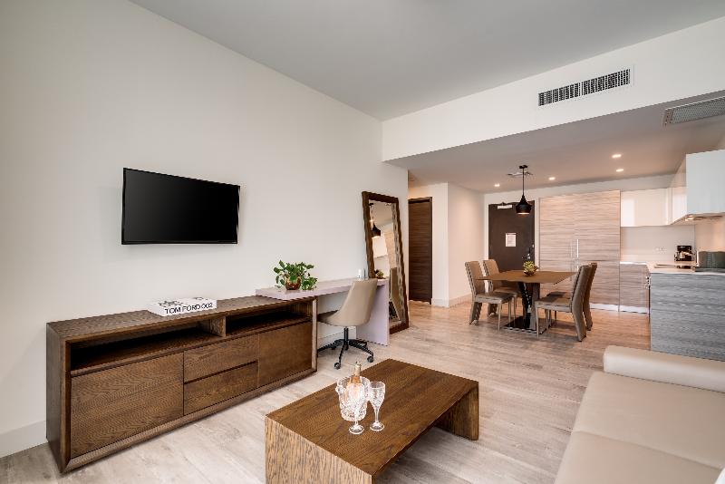 Люкс 2 Спальни, Costa Hollywood Beach Resort  An Allsuite