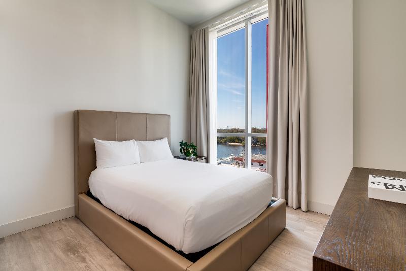 Люкс 3 Спальни, Costa Hollywood Beach Resort  An Allsuite