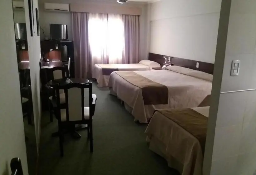 スーペリアの４人部屋, Cuatro Plazas