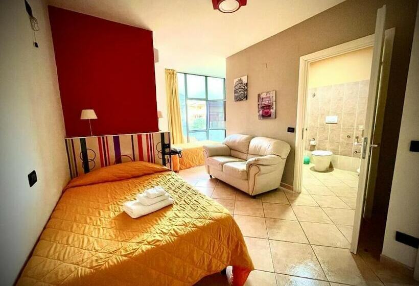 标准间, Le Ceramiche