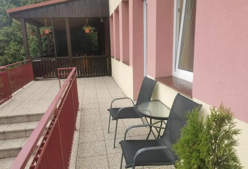 Standard-huone Terassi, Penzion Zornicka