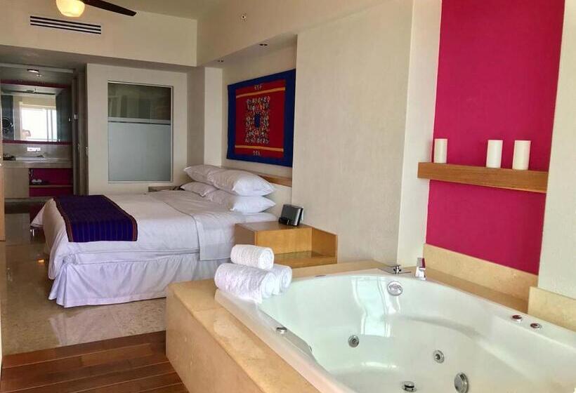 Sviitti Merinäkymä, Sheraton Buganvilias Resort   All Inclusive