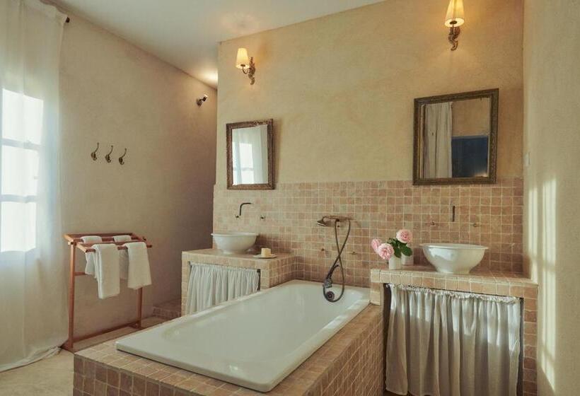 غرفة قياسية مطلّة علي الحديقة, Les Sardines Aux Yeux Bleus Chambres D'hôtes