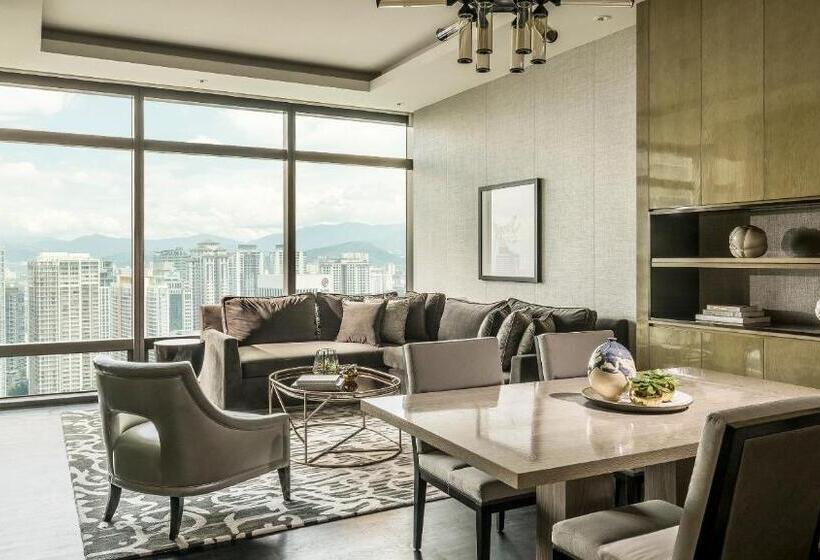 Апартаменты Deluxe 1 Спальня, Four Seasons Hotel Kuala Lumpur
