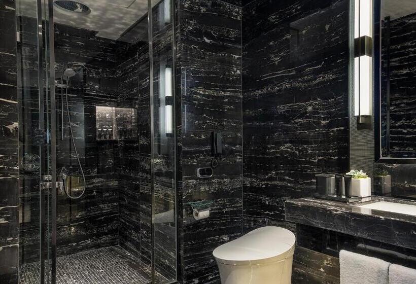 Апартаменты Premium 2 Спальни, Four Seasons Hotel Kuala Lumpur