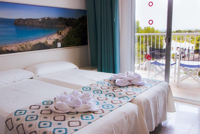 Номер Клуб, Four Seasons Hotel Kuala Lumpur