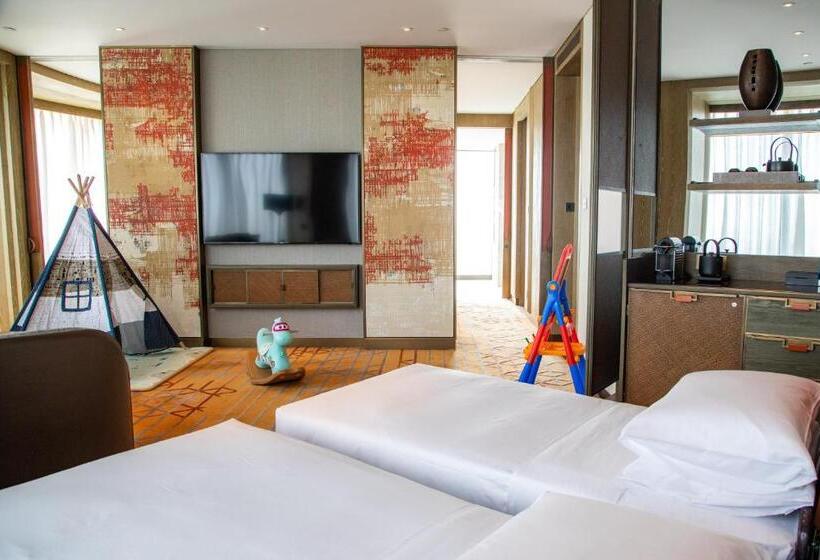 סוויטה משפחתית, Grand Hyatt Xi An