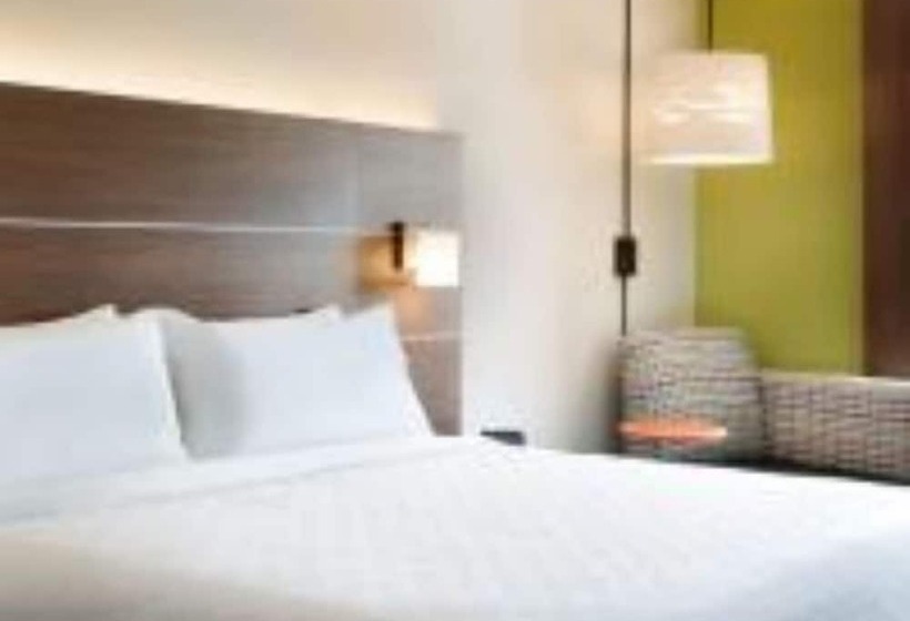 Номер Стандарт, Holiday Inn Express & Suites   Nebraska City, An Ihg