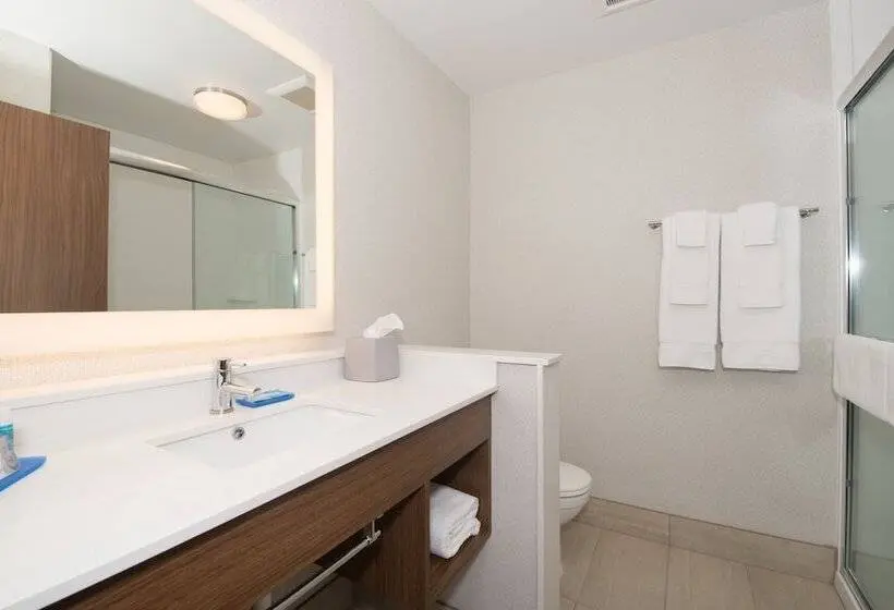 Sviitti Liikuntarajoitteisille, Holiday Inn Express & Suites Lehi   Thanksgiving Point, An Ihg