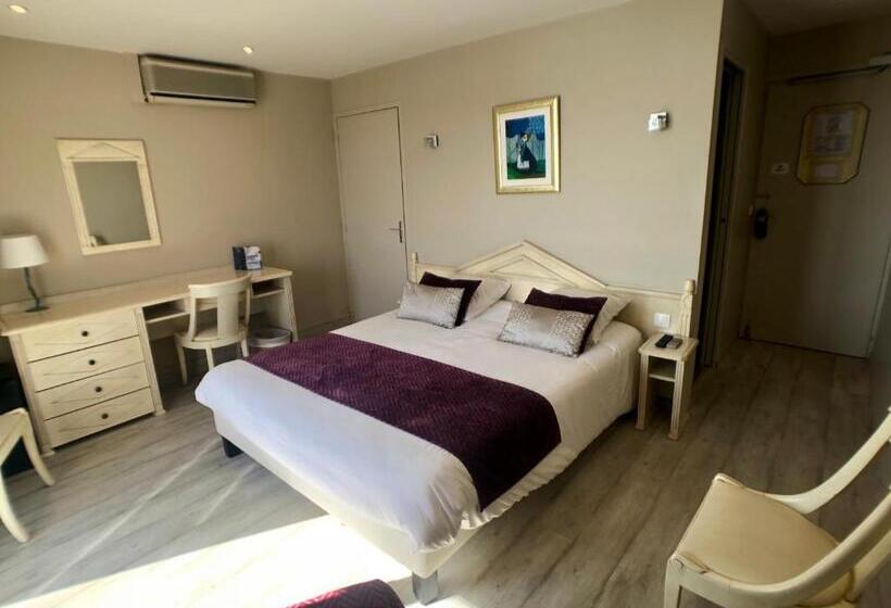 Triple Room Sea View, Hôtel Méditerranée