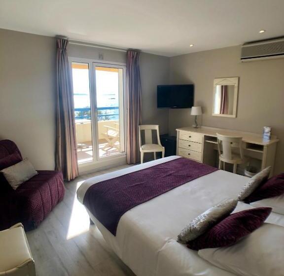 Triple Room Sea View, Hôtel Méditerranée