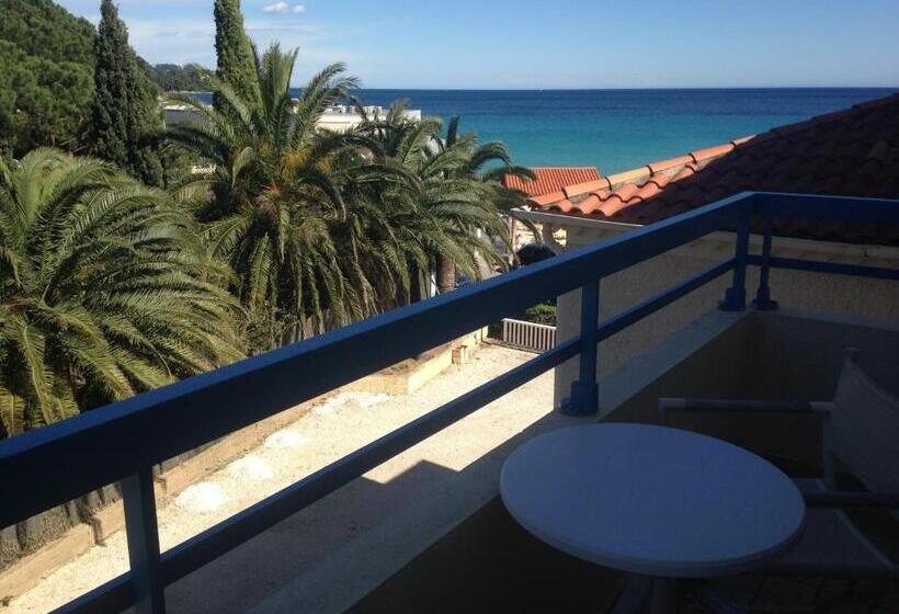 اتاق استاندارد با چشم‌انداز, Hôtel Méditerranée