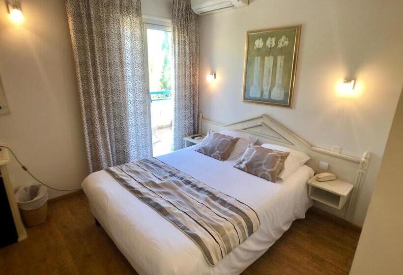 اتاق استاندارد با چشم‌انداز, Hôtel Méditerranée