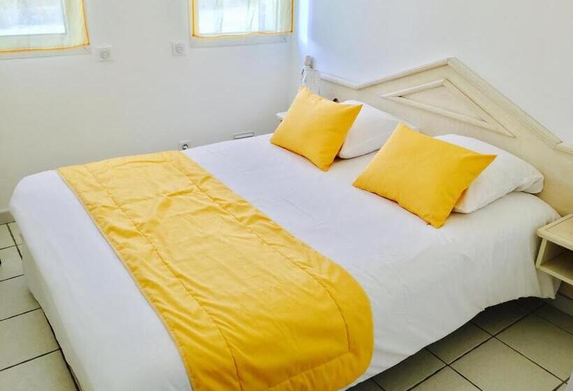 آپارتمان 2 خوابه, Hôtel Méditerranée