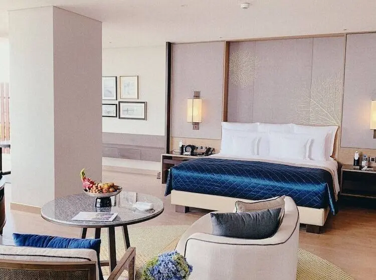 1 Bedroom Penthouse Apartment
