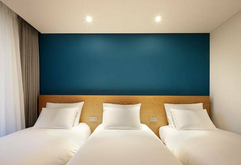 Quarto Triplo Estandar, L7 Hongdae By Lotte