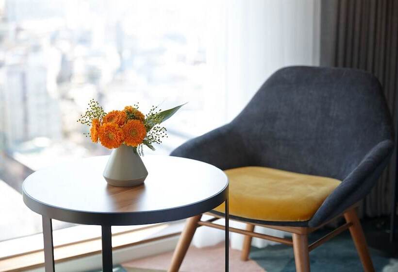 Quarto Triplo Estandar, L7 Hongdae By Lotte