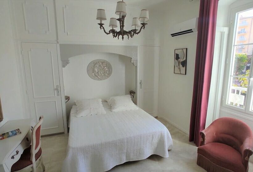 اتاق راحتی, Le Magnolia