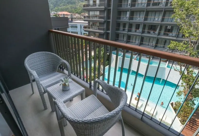 اتاق لوکس با چشم‌انداز استخر, Panan Krabi Resort