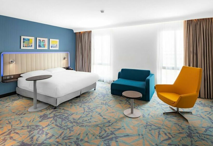 스위트, Park Inn By Radisson Jubail Industrial City