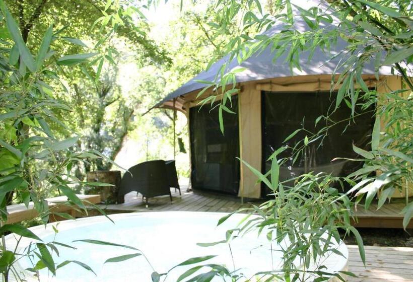 Deluxe room with river view, Prehistoric Lodge   Adult Only