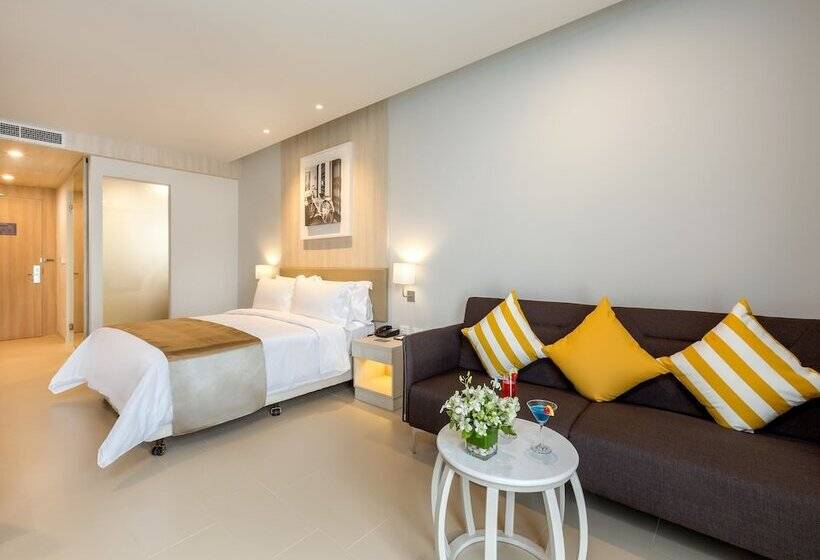 חדר דלוקס לשלושה, X10 Khaolak Resort