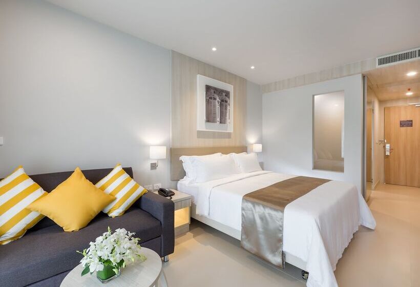 חדר דלוקס נוף בריכה, X10 Khaolak Resort