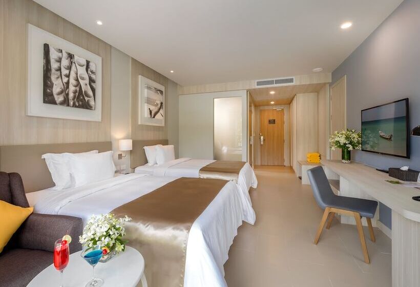 חדר דלוקס נוף בריכה, X10 Khaolak Resort