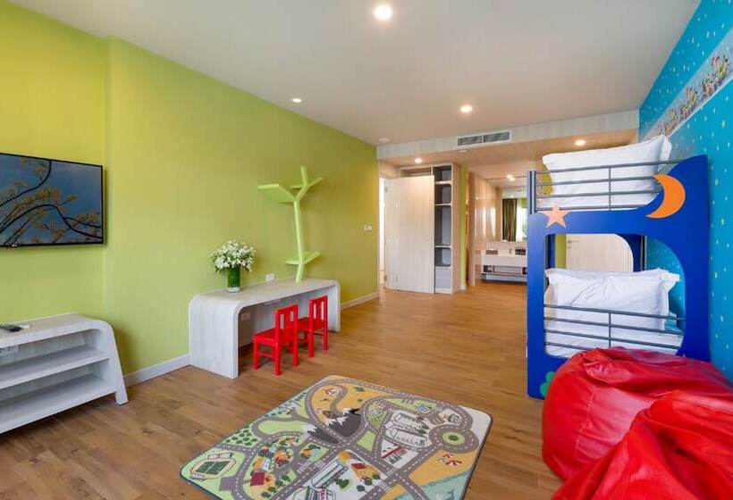 סוויטה משפחתית, X10 Khaolak Resort