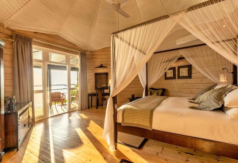 单卧高级别墅, Komandoo Island Resort & Spa