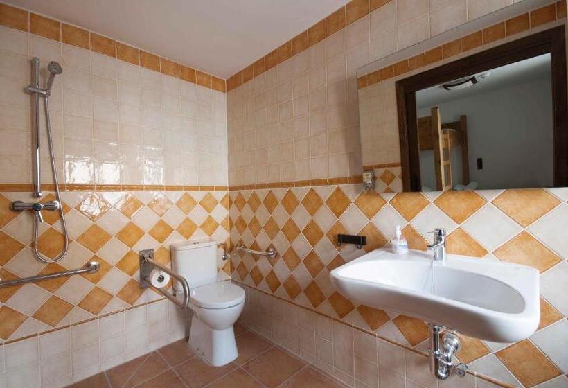 غرفة قياسية, La Borda De Pastores