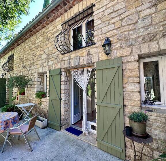Номер Стандарт, Le Moulin D Antelon