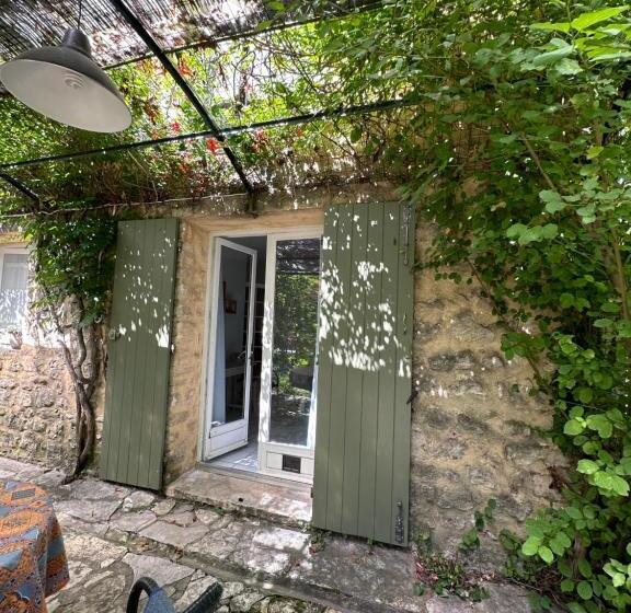غرفة قياسية مزوَّدة بتراس, Le Moulin D Antelon