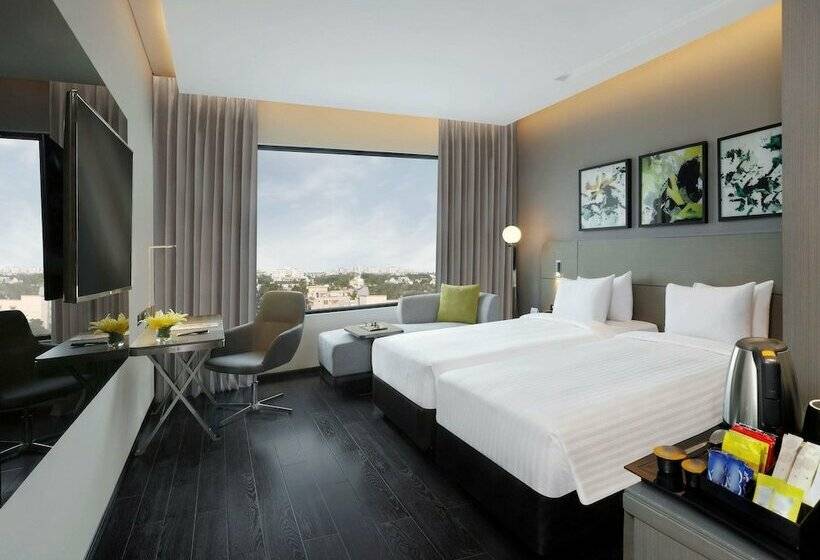 Номер Superior, Novotel Chennai Chamiers Road