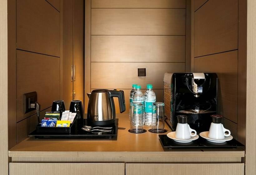 Номер Superior, Novotel Chennai Chamiers Road