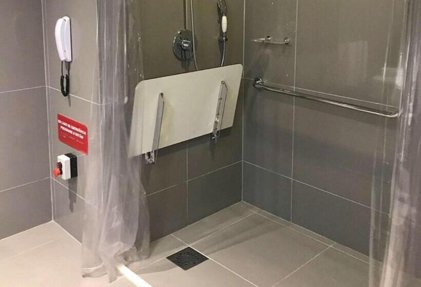 اتاق استاندارد برای معلولان, Novotel Curitiba Batel