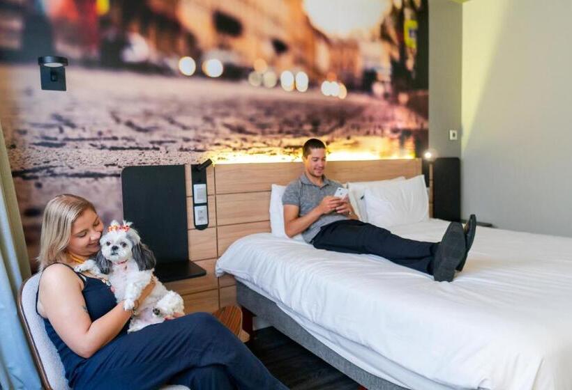 스탠다드 룸 킹사이즈 침대, Novotel Curitiba Batel