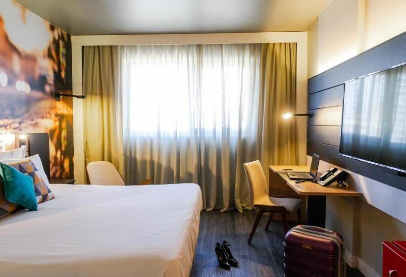 اتاق لوکس با تخت بزرگ, Novotel Curitiba Batel
