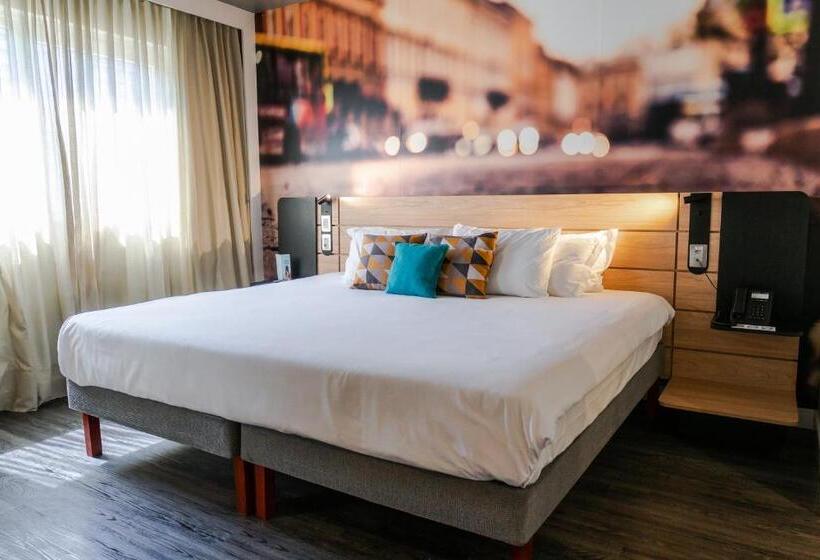 스탠다드 룸 킹사이즈 침대, Novotel Curitiba Batel