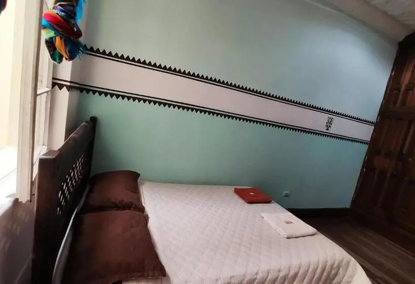 バス共有のスタンダードルーム, Hostal Yakumama