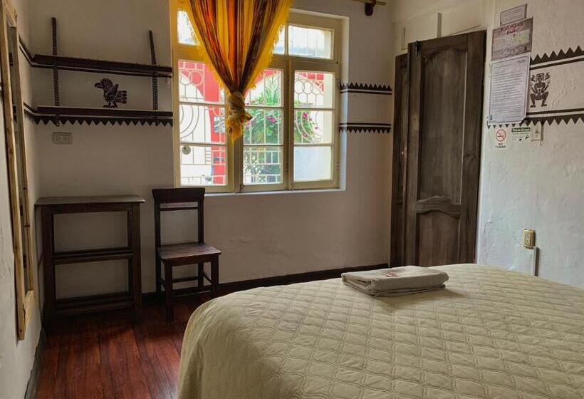 스탠다드 룸, Hostal Yakumama