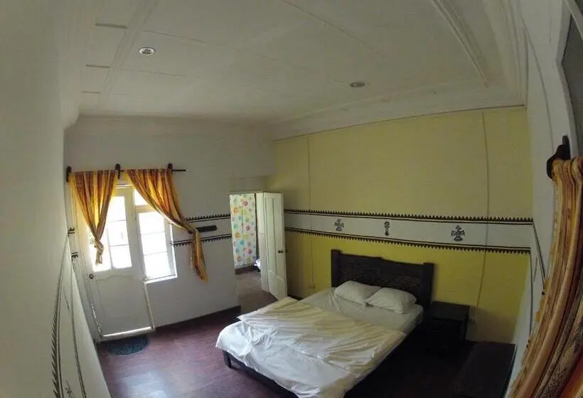 スタンダードルーム, Hostal Yakumama