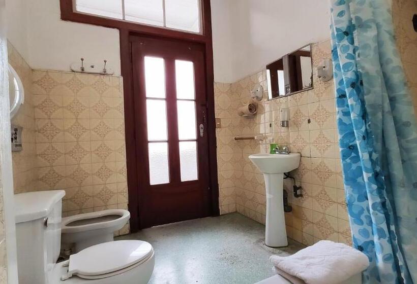 패밀리 룸, Hostal Yakumama